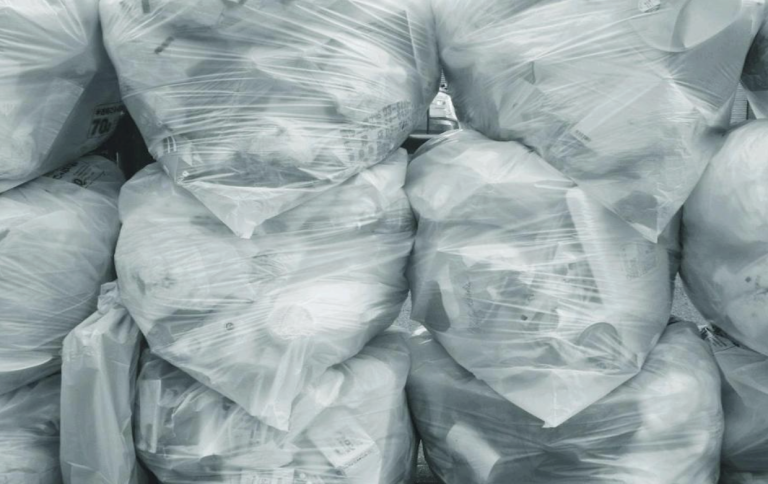 Información sobre la normativa de plástico de importación reciclado y no reciclado